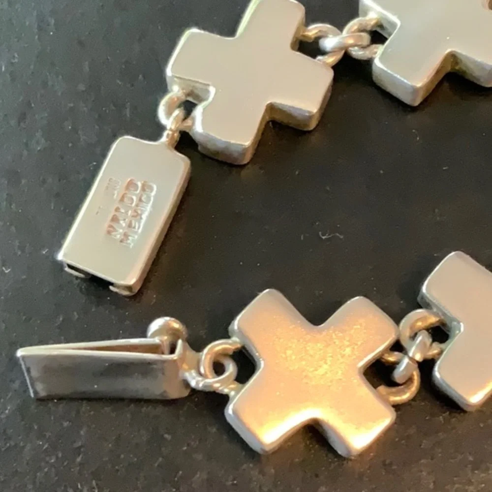 Vintage Sterling Silver X Bracelet    EUC - Picture 3 of 8
